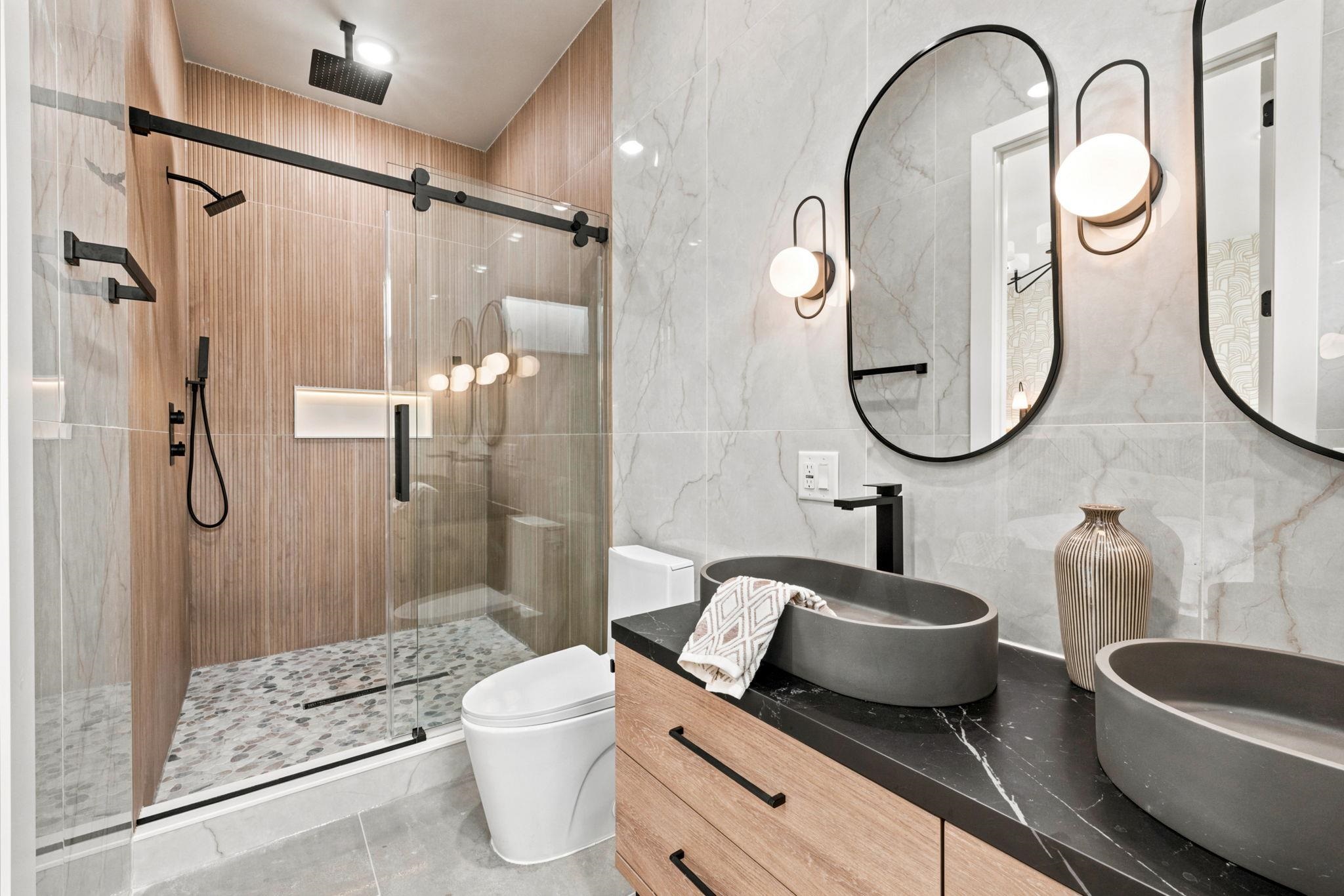 42 WAVERLY ST Unit: 1