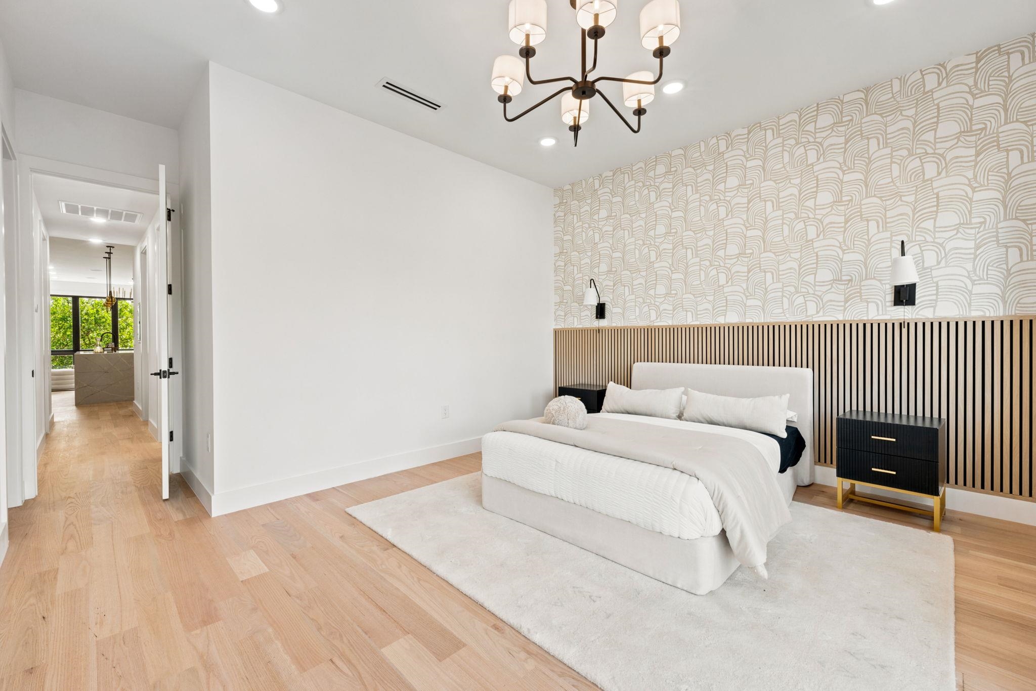 42 WAVERLY ST Unit: 2