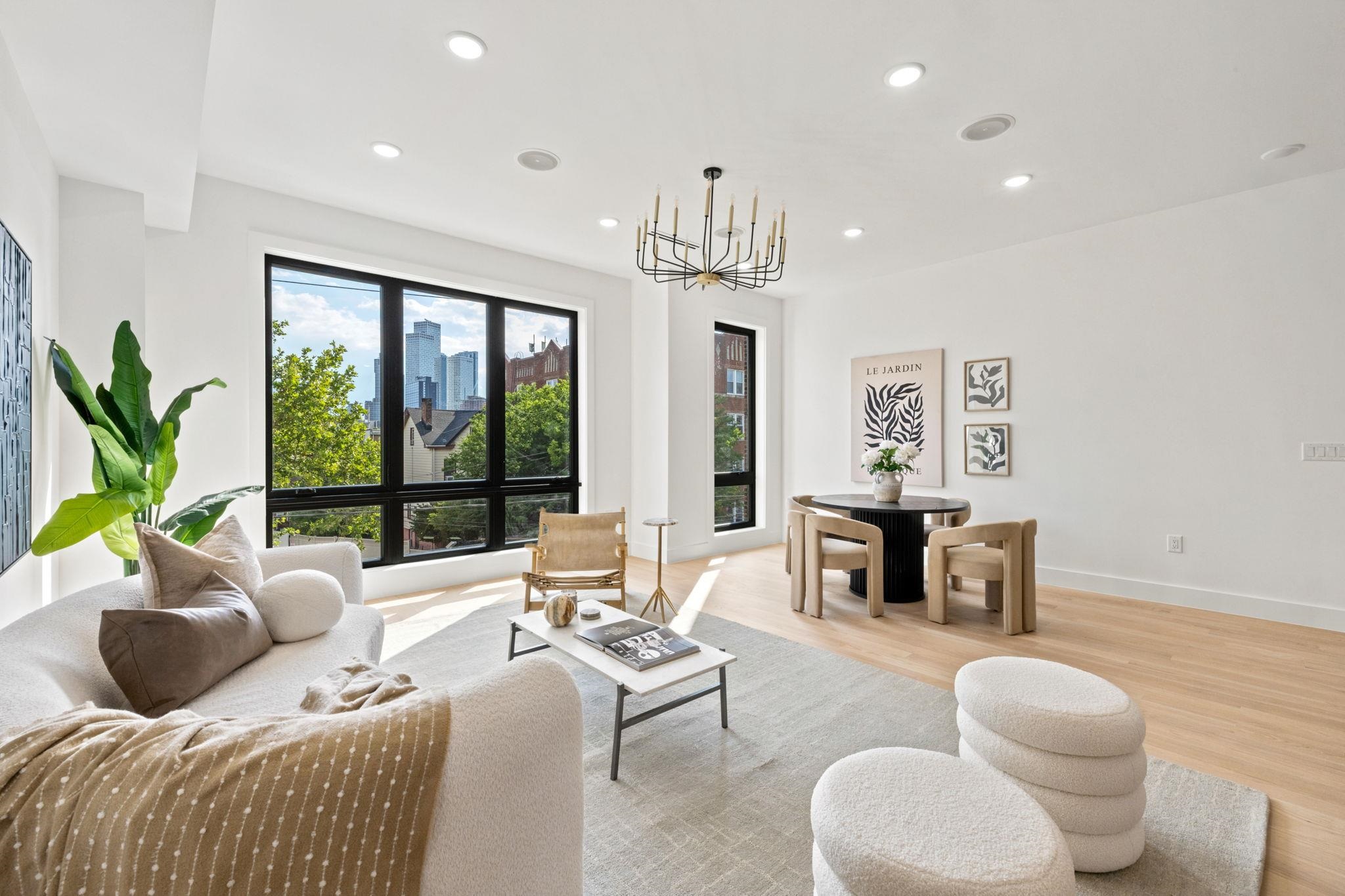 42 WAVERLY ST Unit: 2