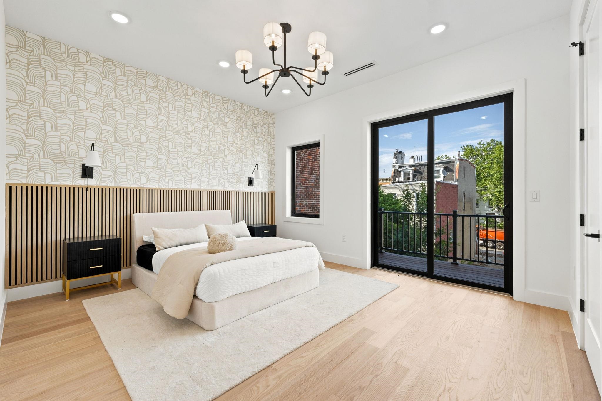 42 WAVERLY ST Unit: 2