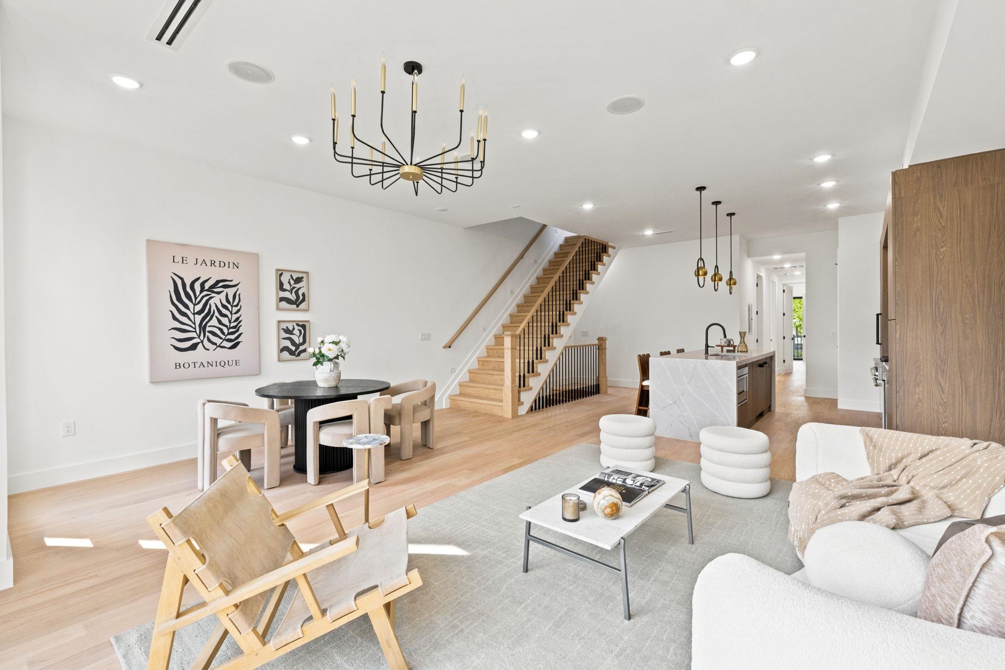 42 WAVERLY ST Unit: 2