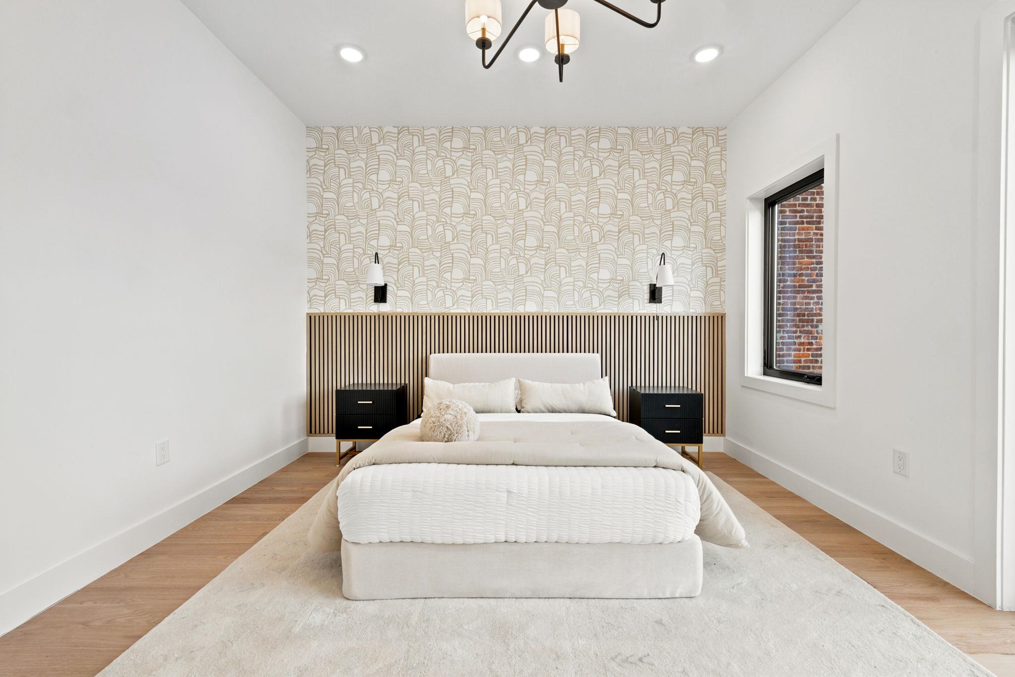 42 WAVERLY ST Unit: 2