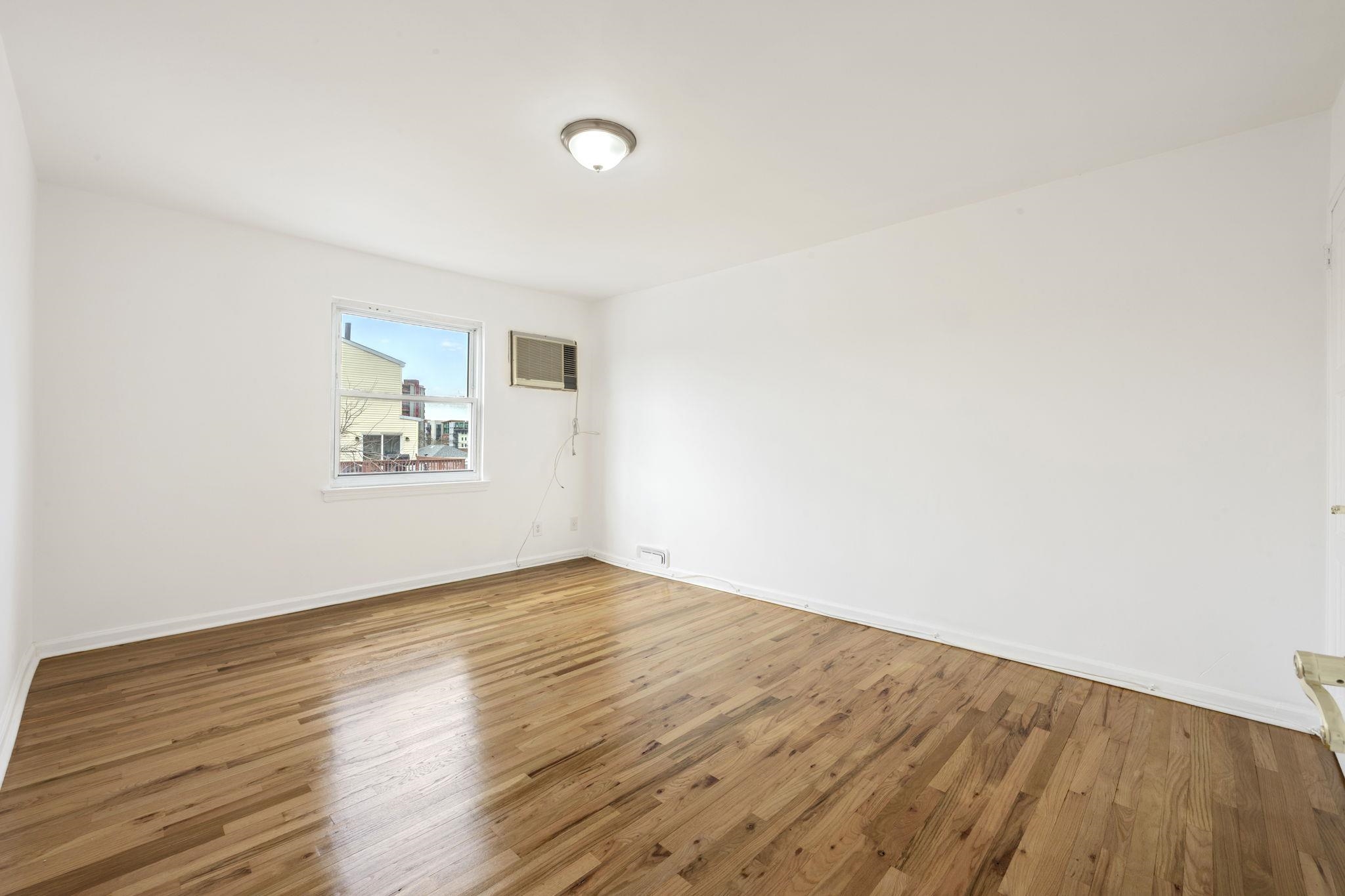 180 WEST 26TH ST