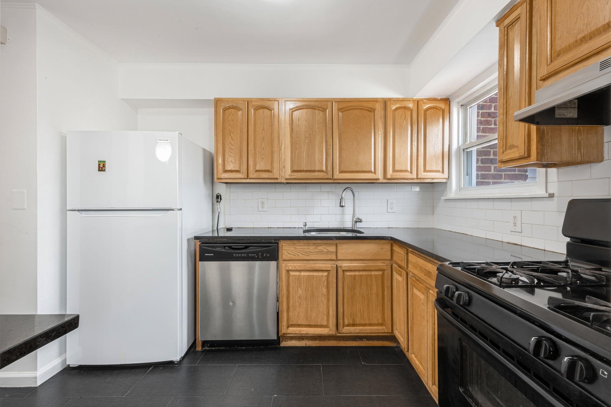 180 WEST 26TH ST