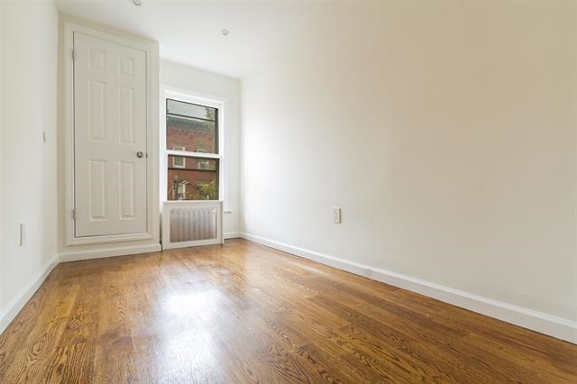 281.5 2ND ST Unit: 3
