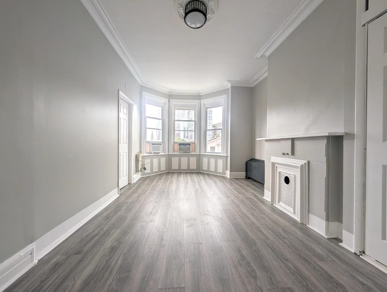 146 HOPKINS AVE Unit: 3