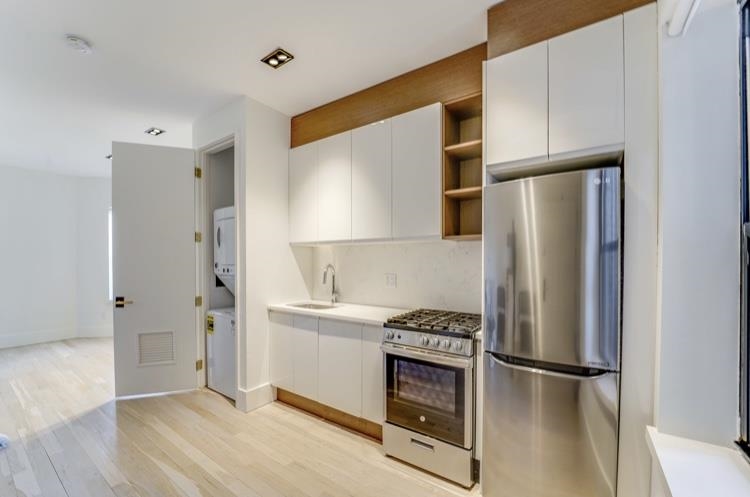 32 MAGNOLIA AVE Unit: 103