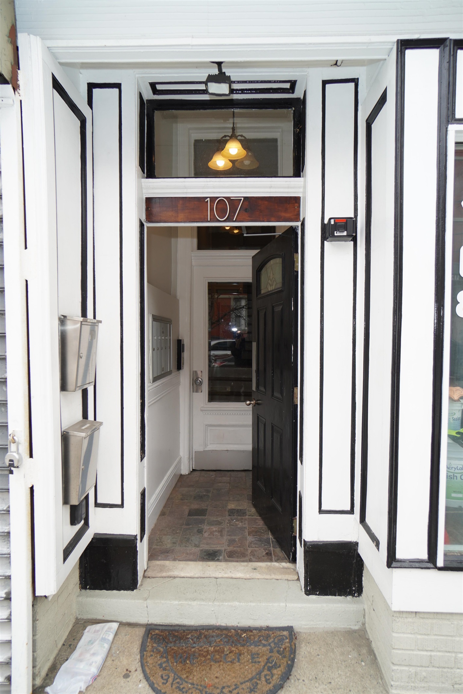 107 BOWERS ST Unit: 1R (101)