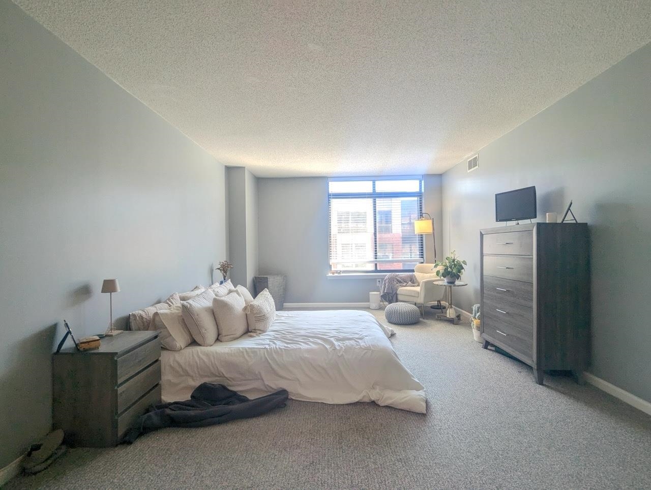 700 1ST ST Unit: 4F