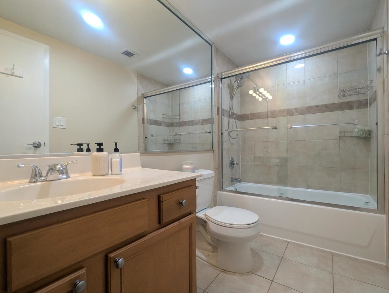 700 1ST ST Unit: 4F