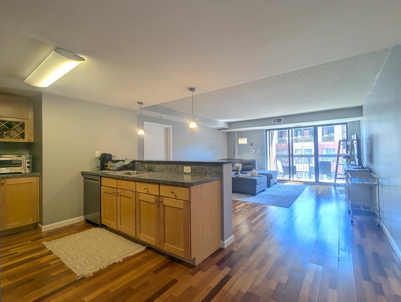700 1ST ST Unit: 4F
