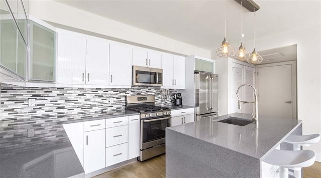 222 1ST ST Unit: 8