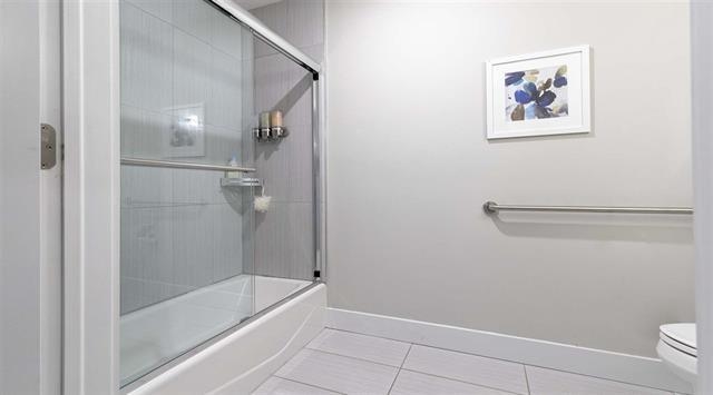 222 1ST ST Unit: 8