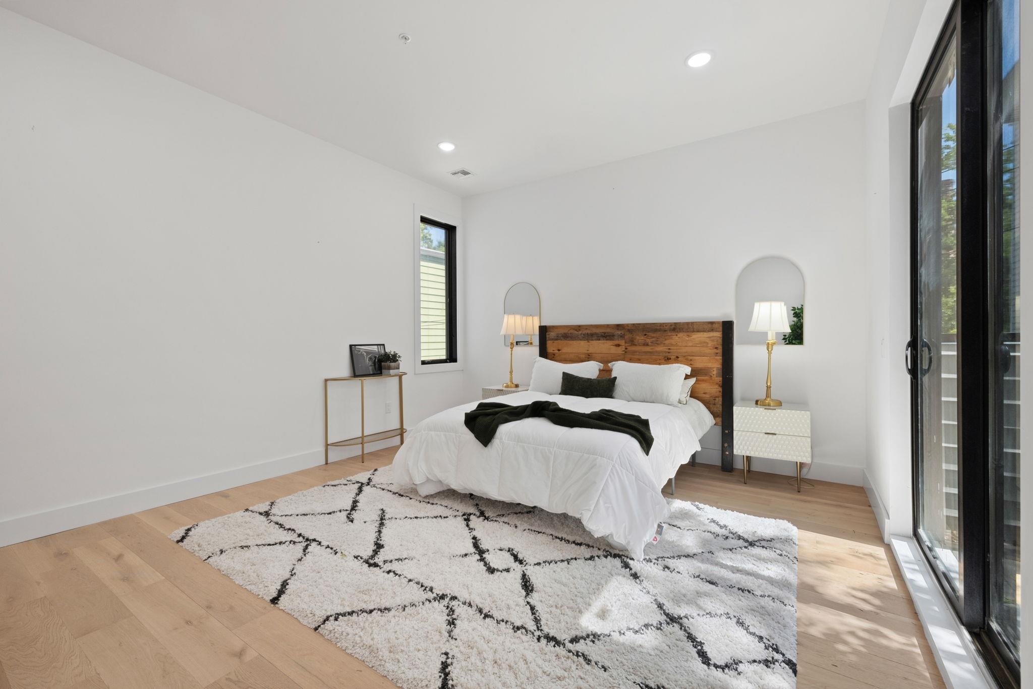 100 WEBSTER AVE Unit: 2