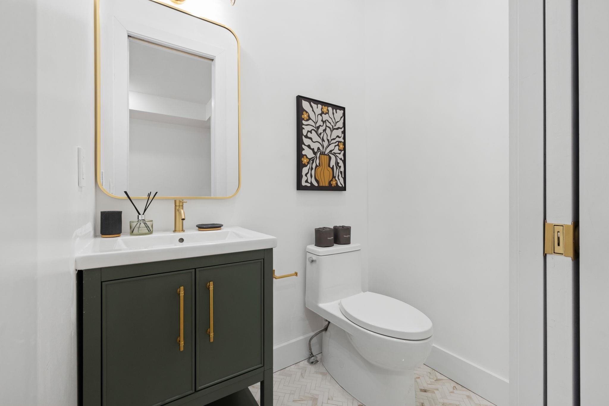 100 WEBSTER AVE Unit: 2