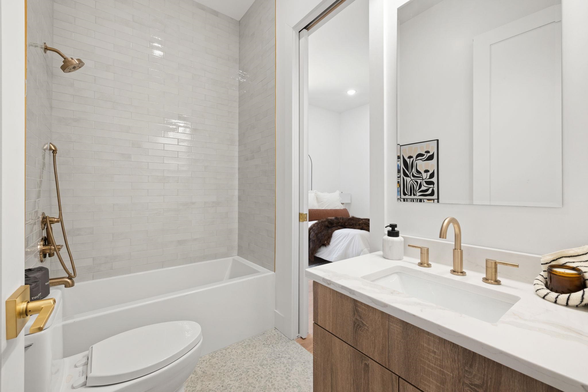 100 WEBSTER AVE Unit: 2