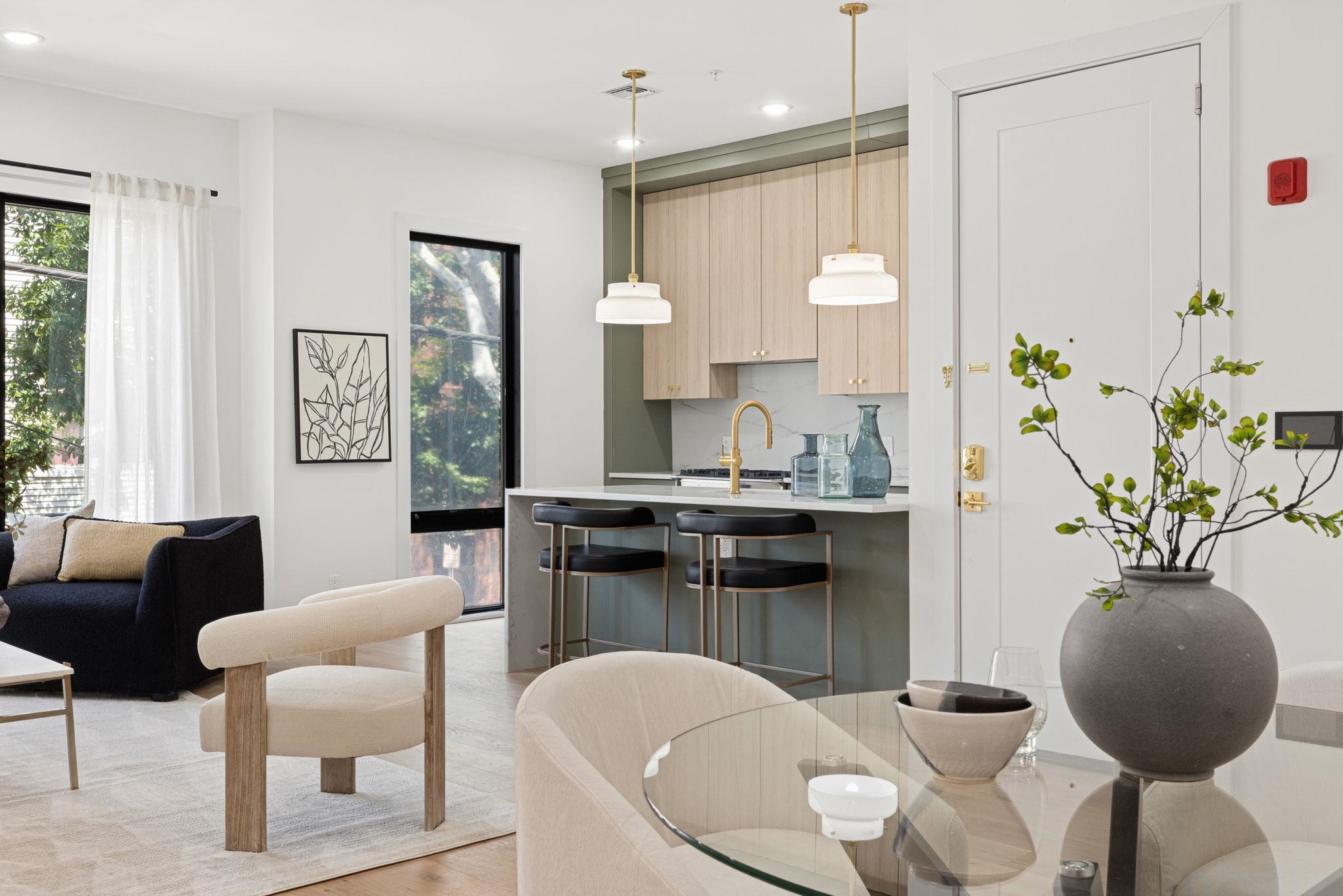 100 WEBSTER AVE Unit: 2