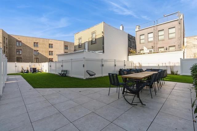 139 BRUNSWICK ST Unit: 304