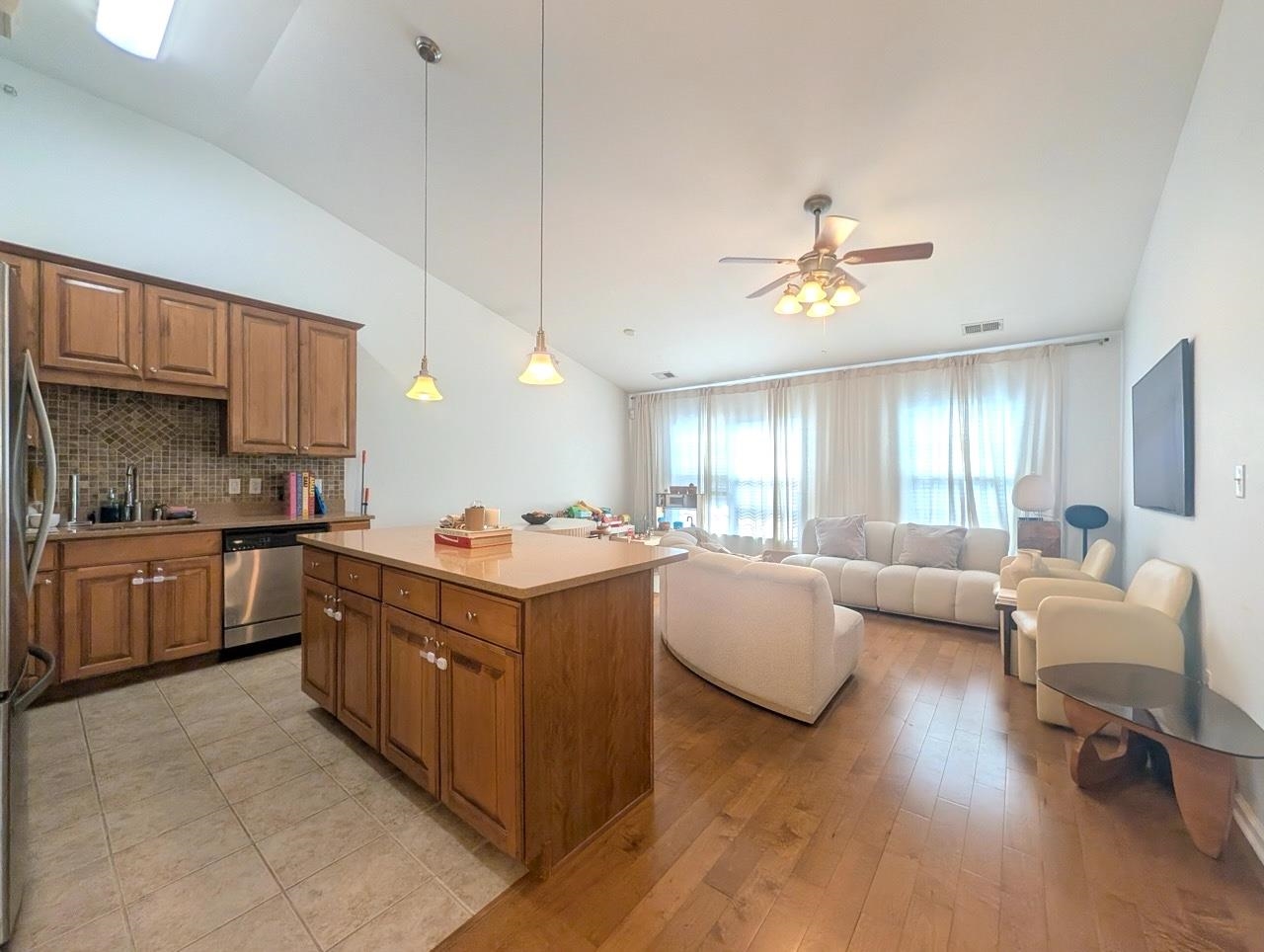 3 TRIBECA AVE Unit: 508