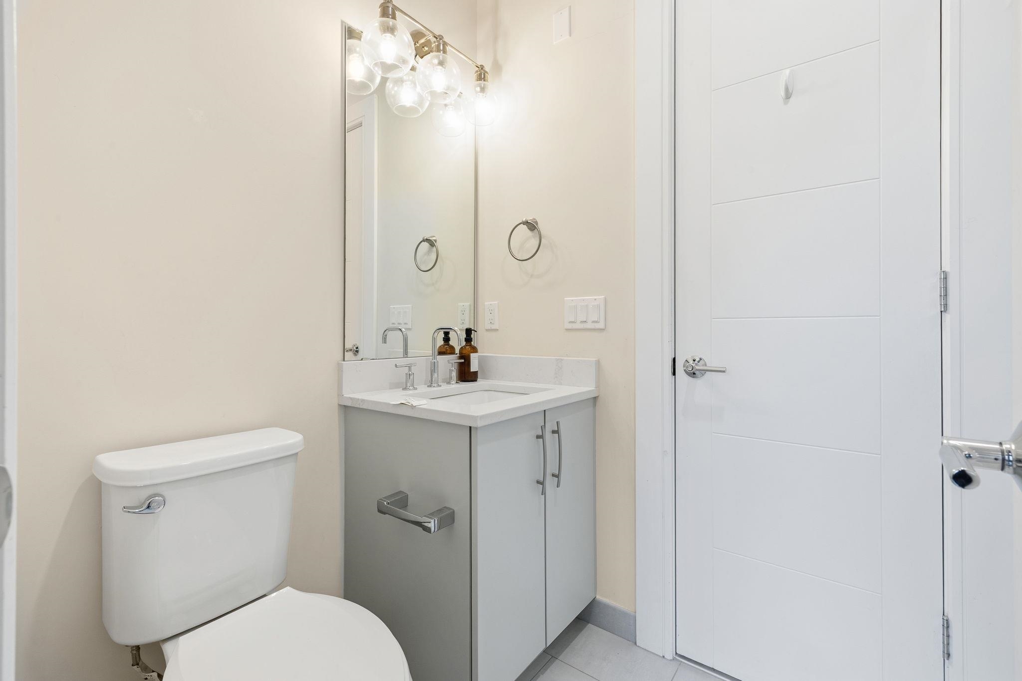 313 7TH ST Unit: 302
