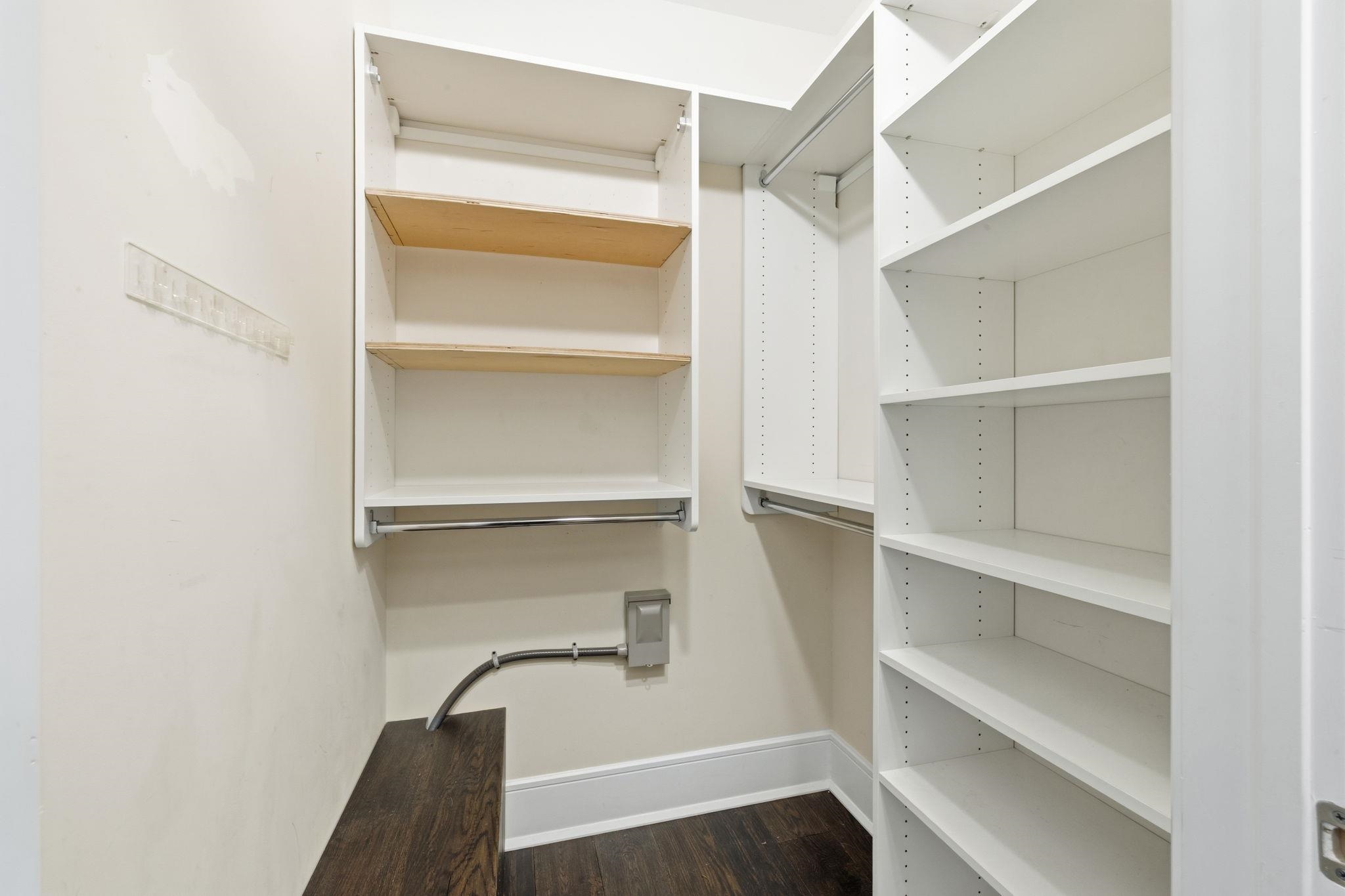 313 7TH ST Unit: 302