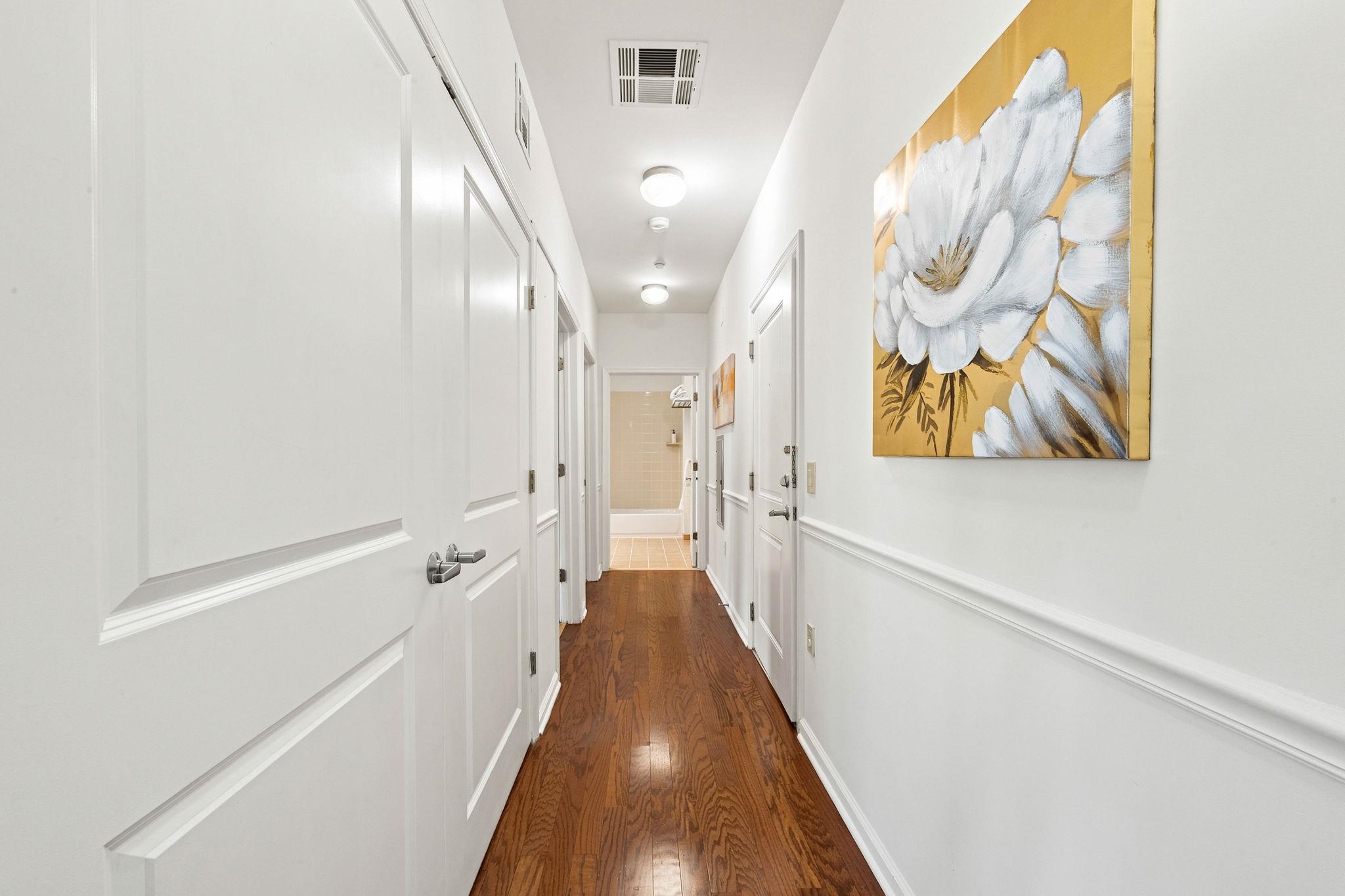1209 SUMMIT AVE Unit: 202