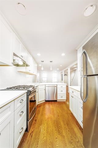 281.5 2ND ST Unit: 3