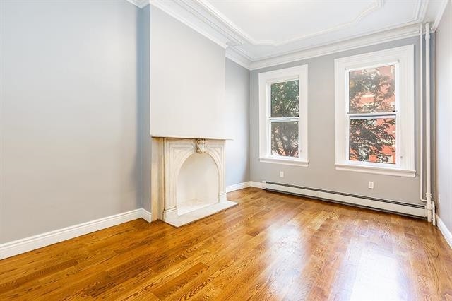 281.5 2ND ST Unit: 3