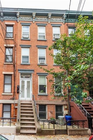 281.5 2ND ST Unit: 3