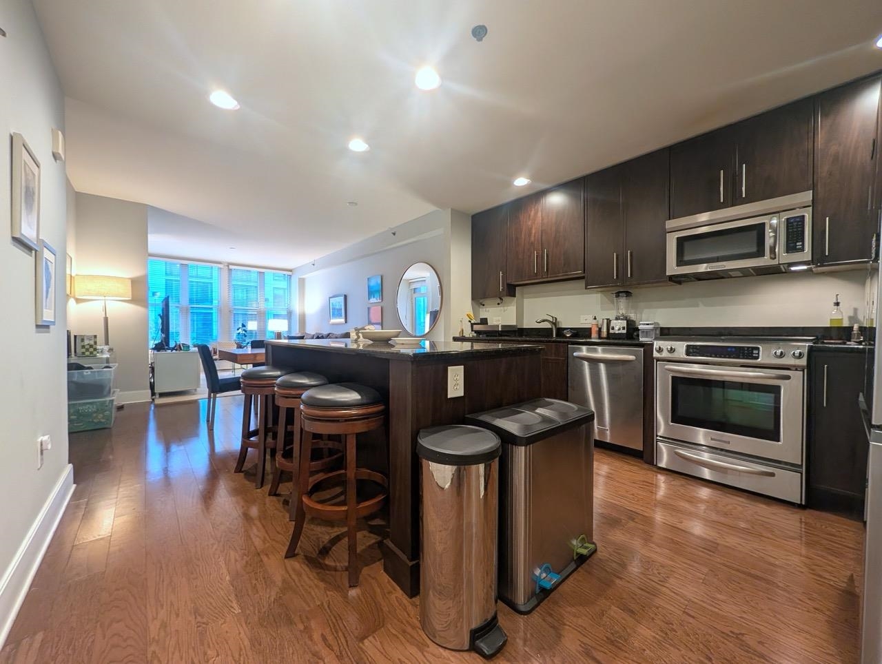 1125 MAXWELL LANE Unit: 206