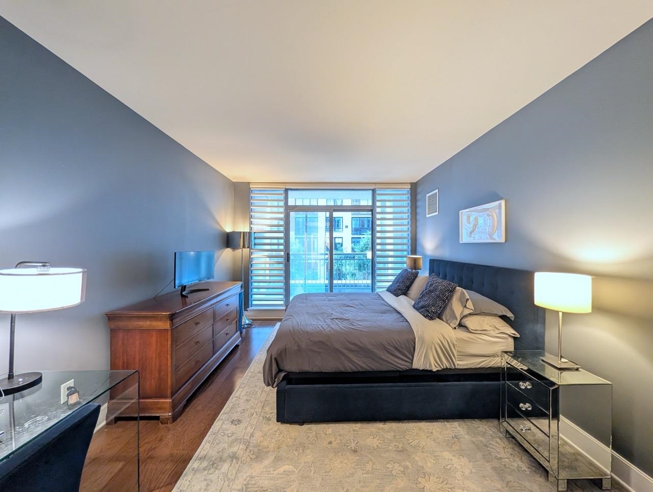 1125 MAXWELL LANE Unit: 206