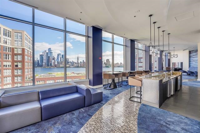 1125 MAXWELL LANE Unit: 206