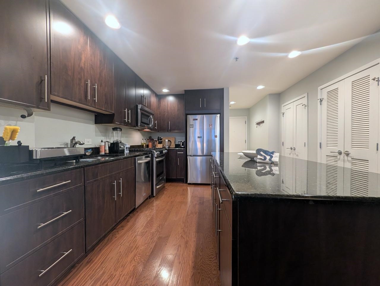 1125 MAXWELL LANE Unit: 206