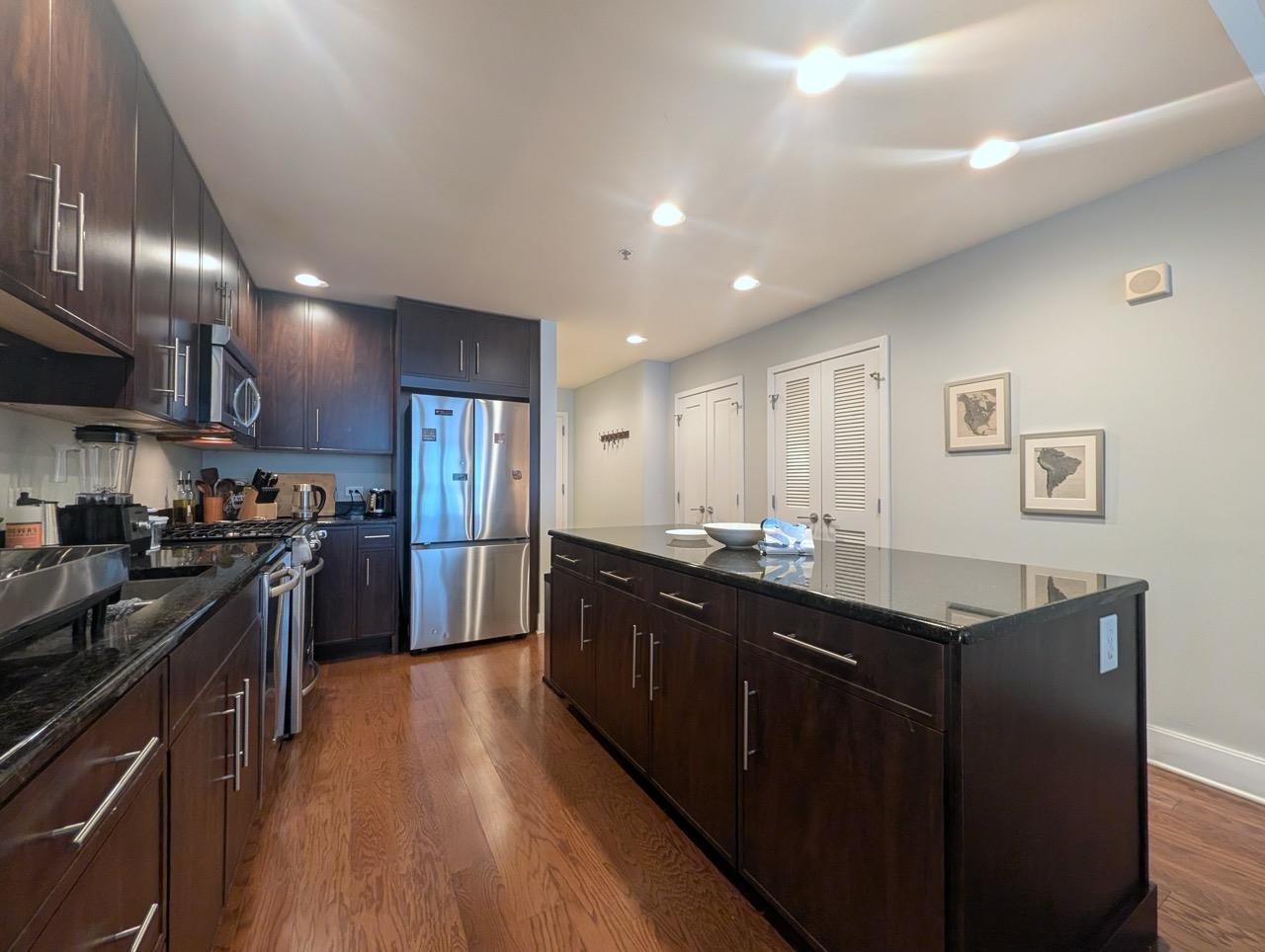 1125 MAXWELL LANE Unit: 206