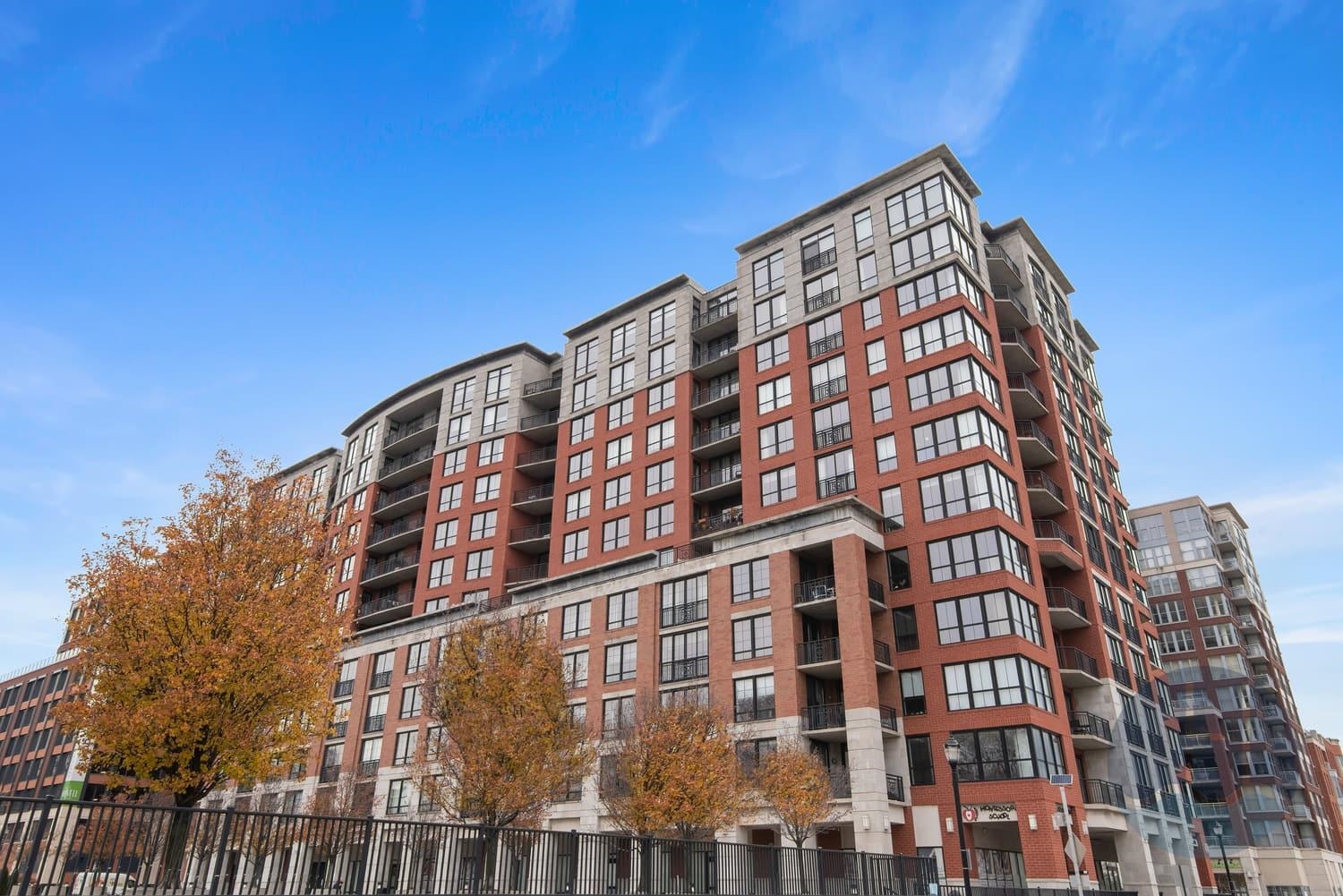 1125 MAXWELL LANE Unit: 206