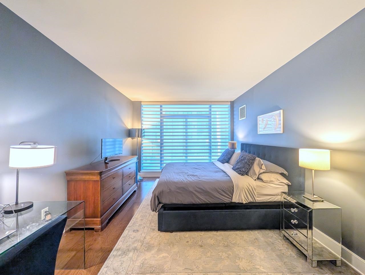 1125 MAXWELL LANE Unit: 206