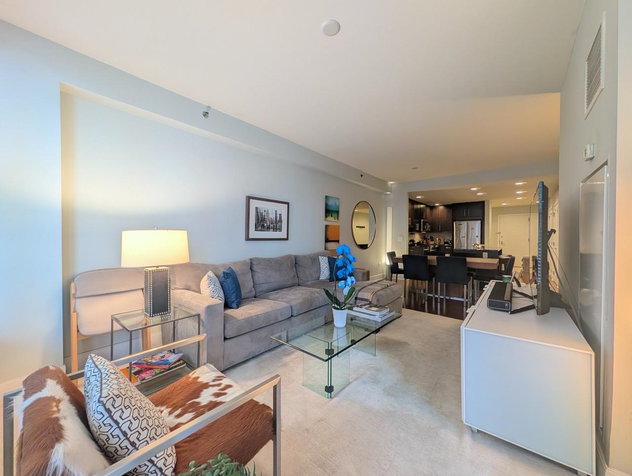 1125 MAXWELL LANE Unit: 206