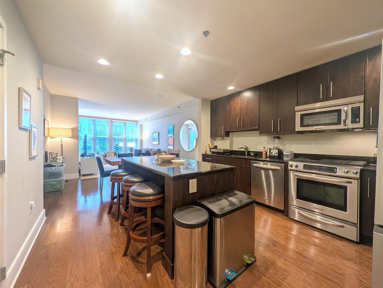 1125 MAXWELL LANE Unit: 206