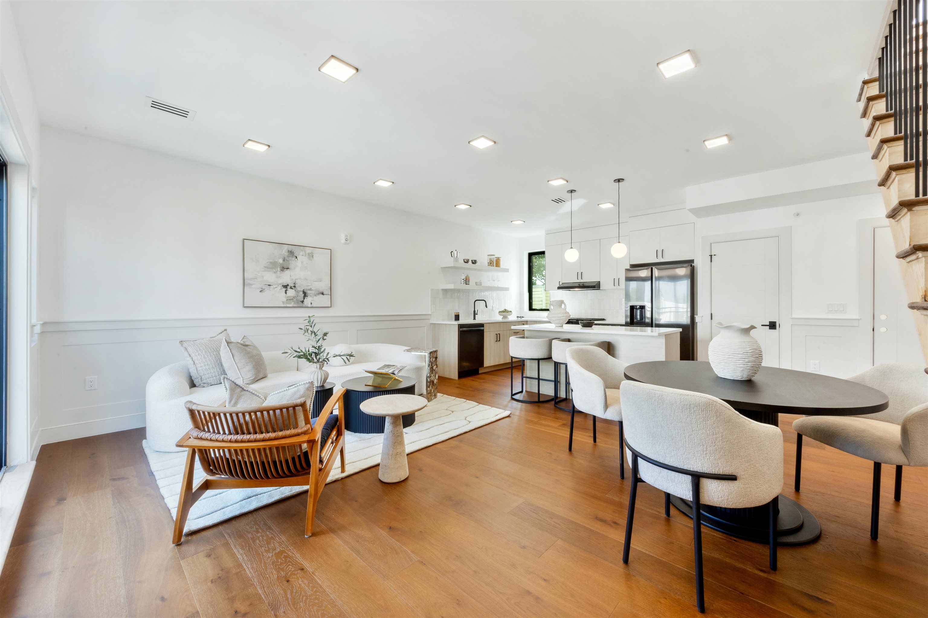 262 NEW YORK AVE Unit: 404