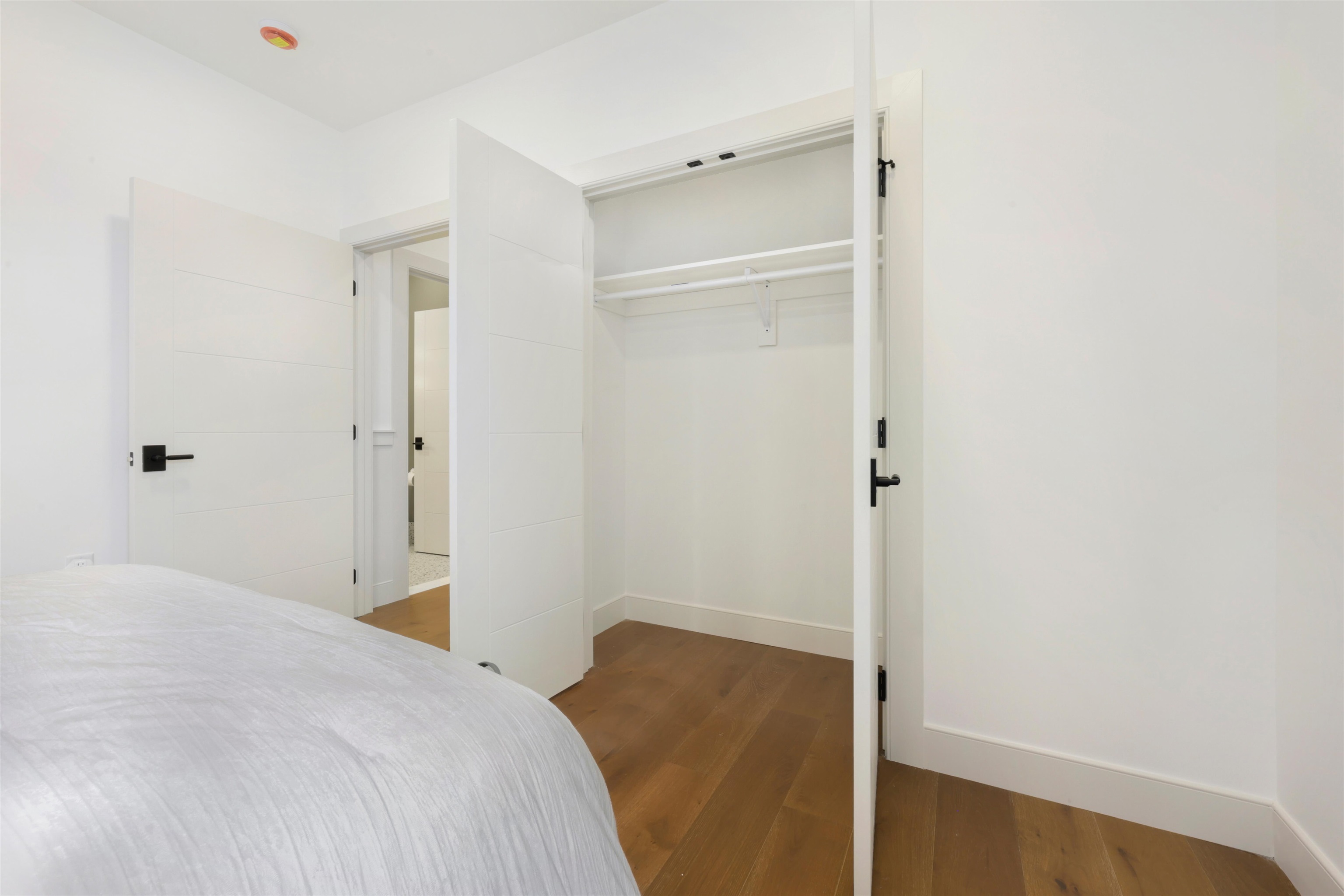 262 NEW YORK AVE Unit: 203