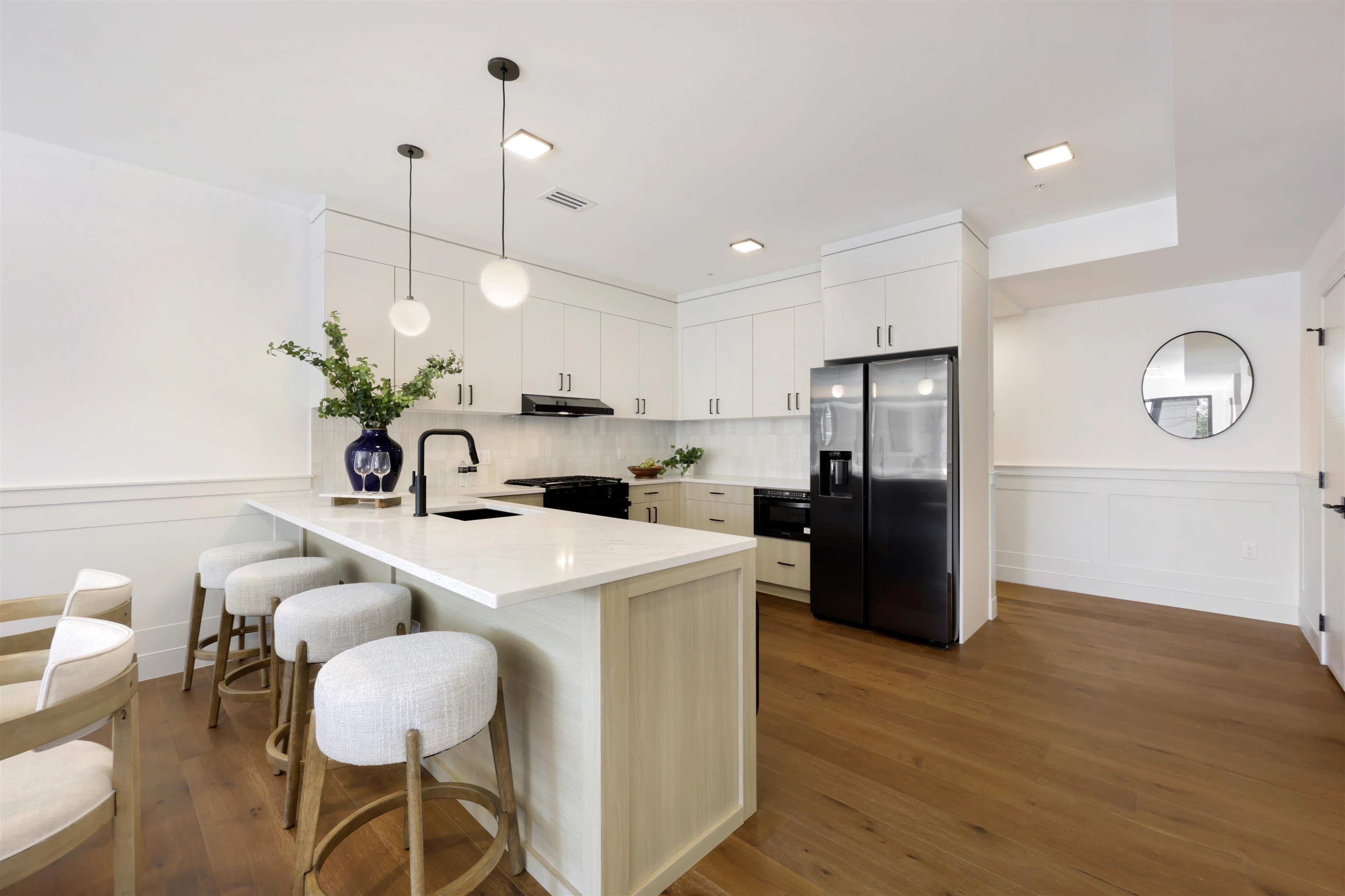 262 NEW YORK AVE Unit: 203