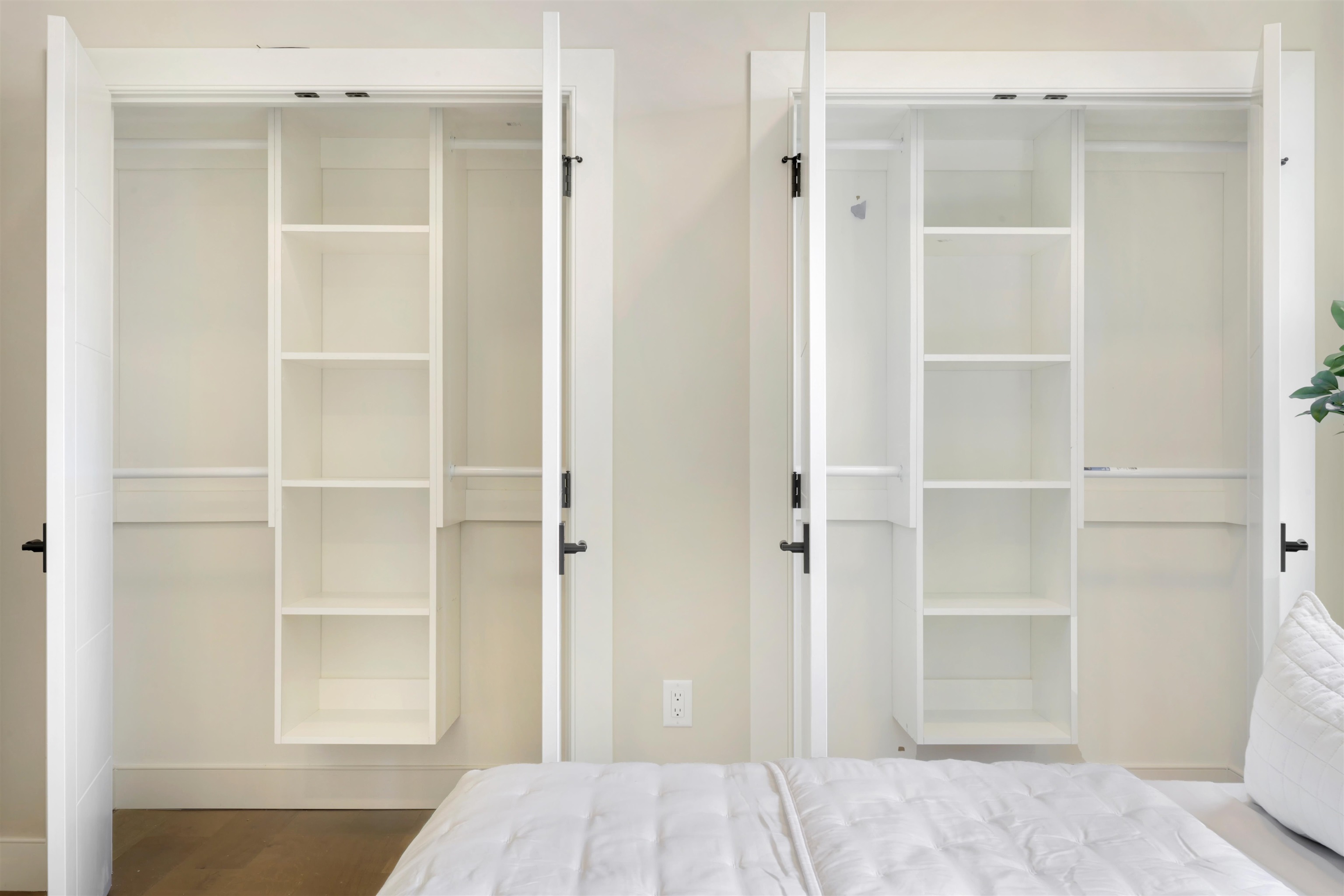 262 NEW YORK AVE Unit: 203