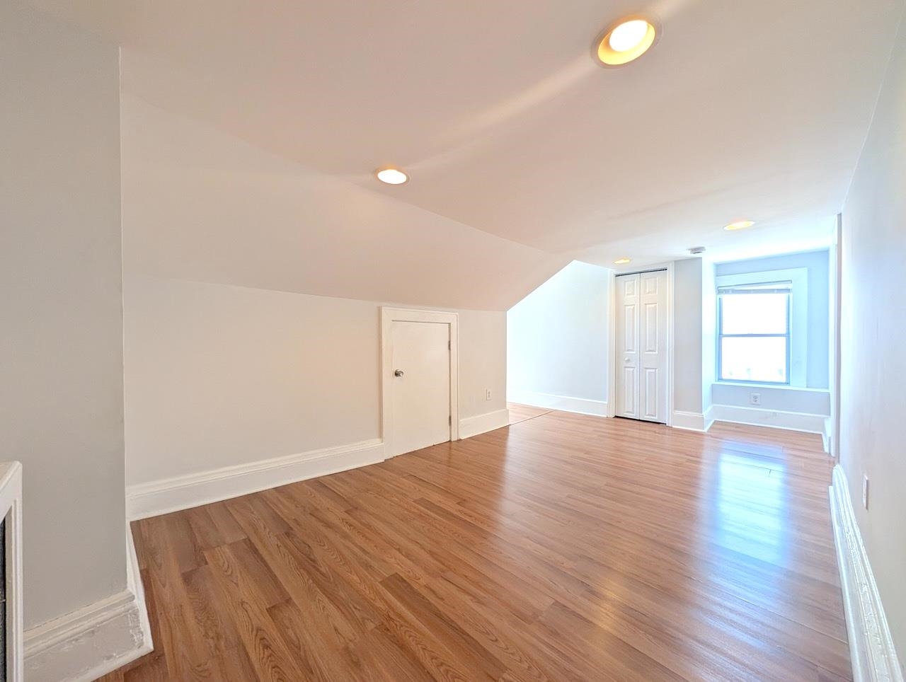 69 BEACON AVE Unit: 3