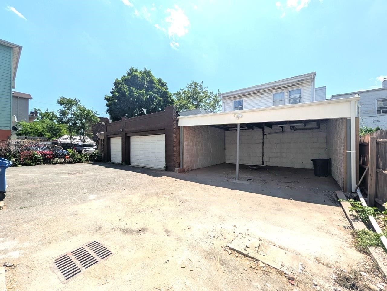 69 BEACON AVE Unit: 3