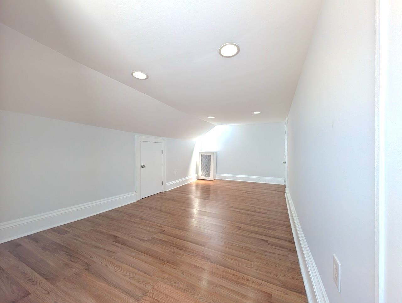 69 BEACON AVE Unit: 3