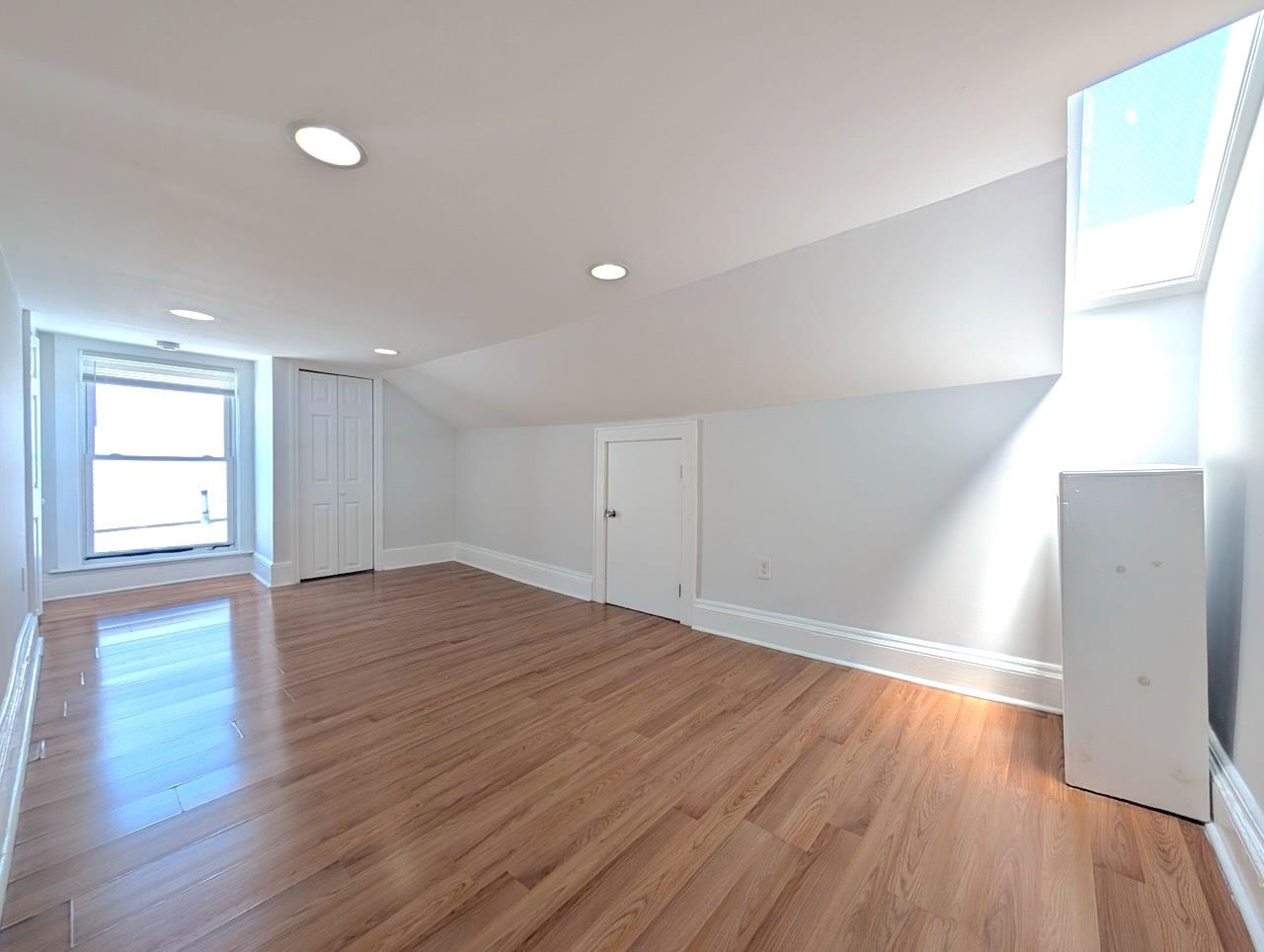 69 BEACON AVE Unit: 3