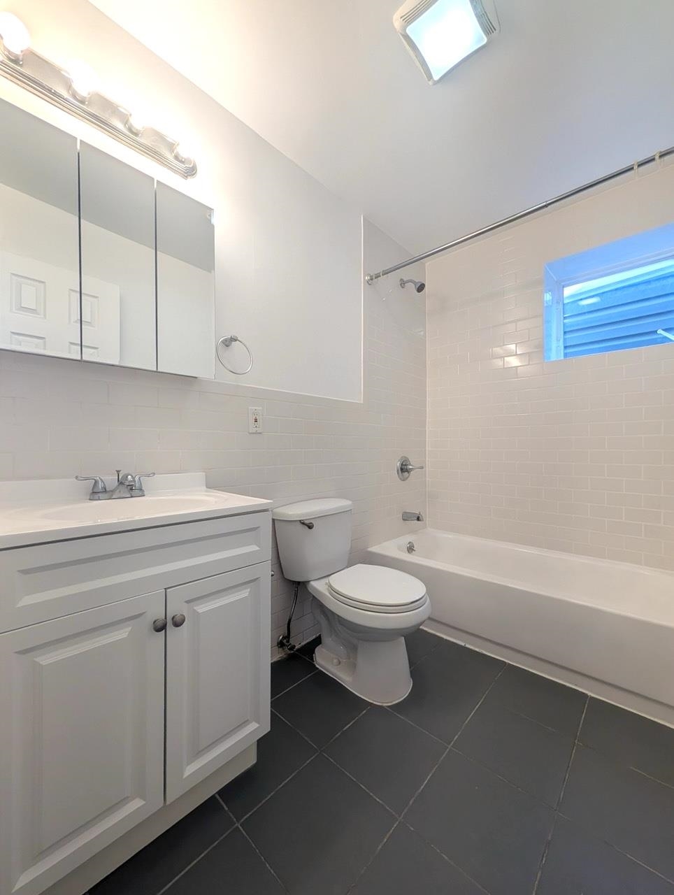 69 BEACON AVE Unit: 3