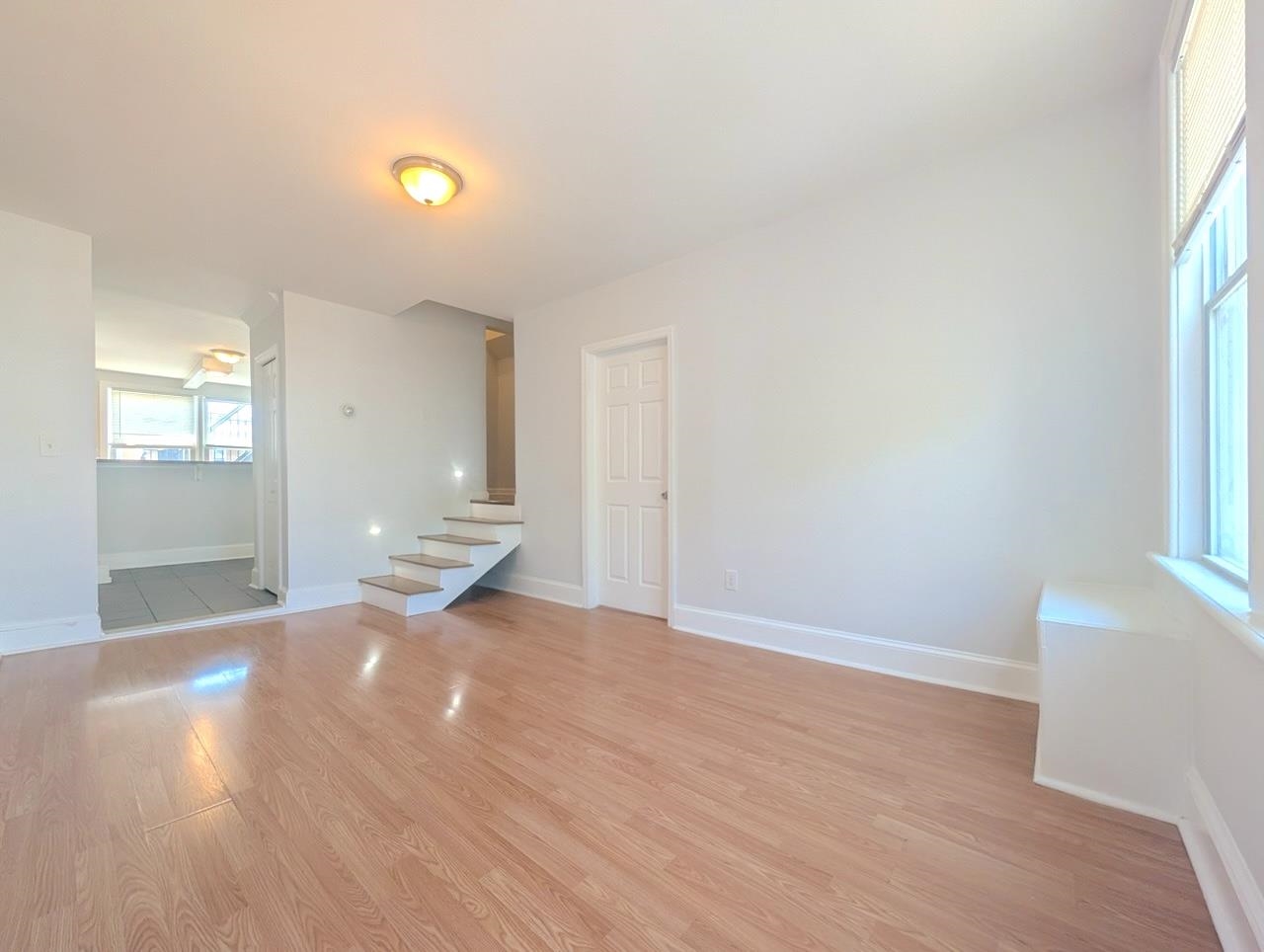 69 BEACON AVE Unit: 3