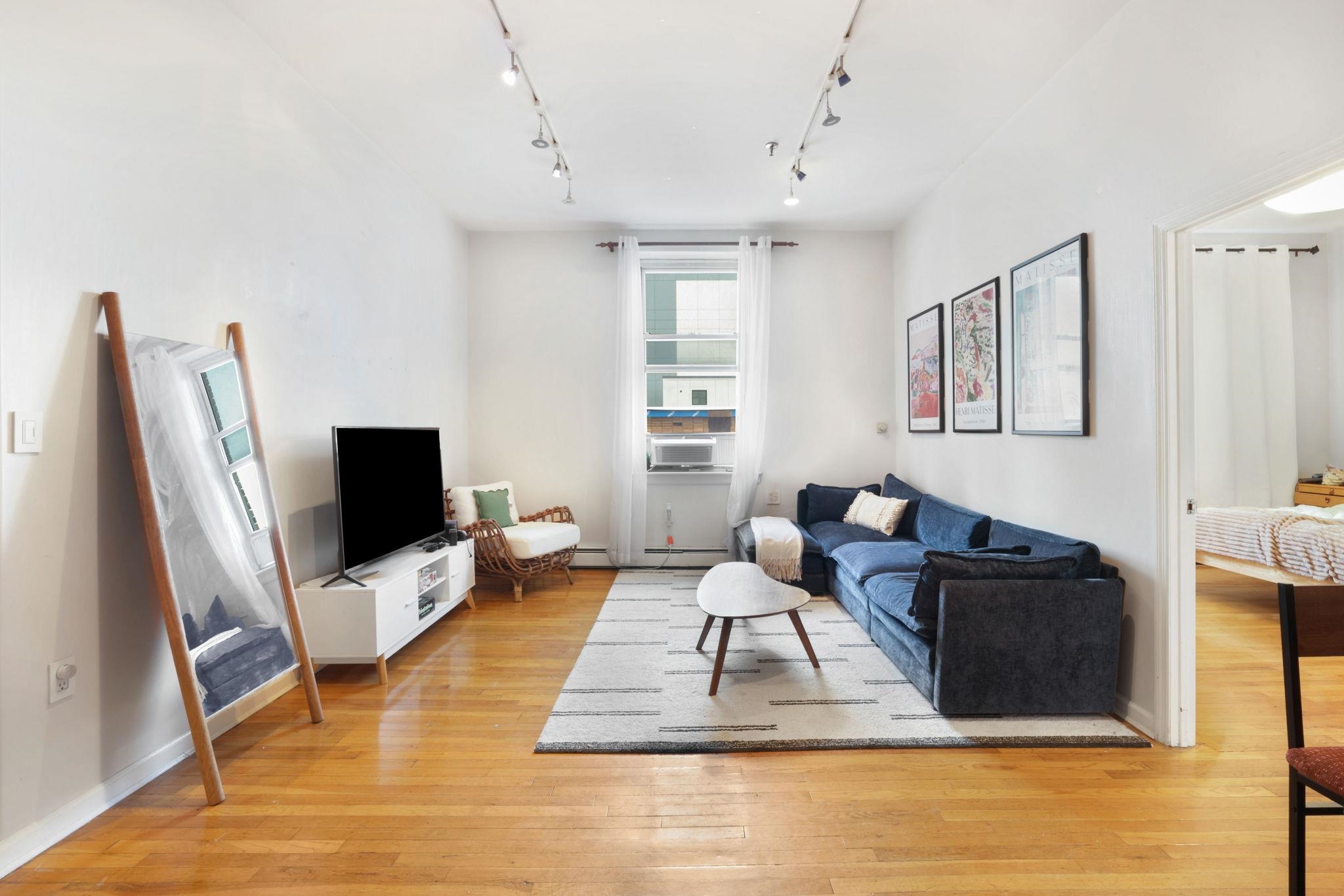 319 BARROWS AVE Unit: 5A