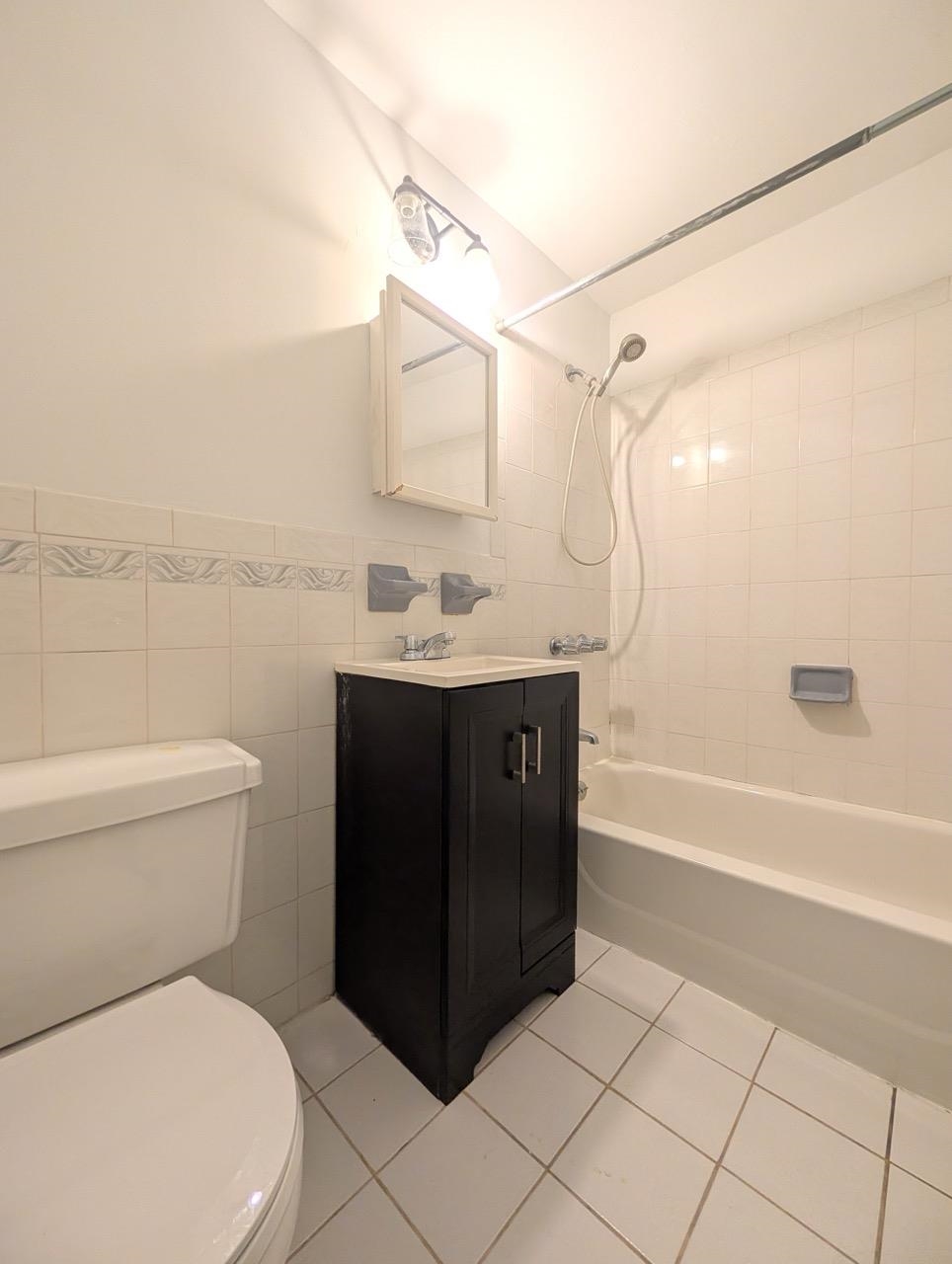 335 3RD ST Unit: 2
